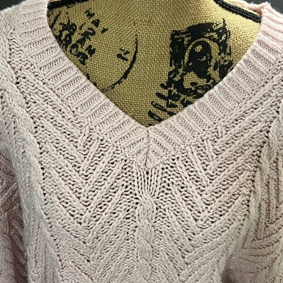 La Hearts Soft Blush V-Neck Sweater - Picture 3 of 10